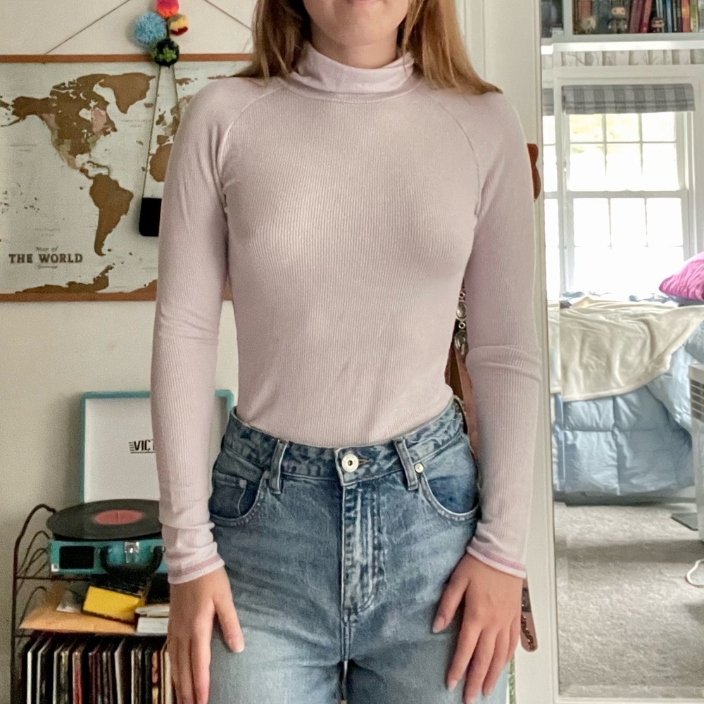 Lavender ribbed free people turtleneck 💟